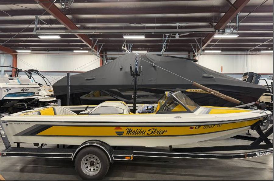 1990 Malibu Skier, photo 1 of 4